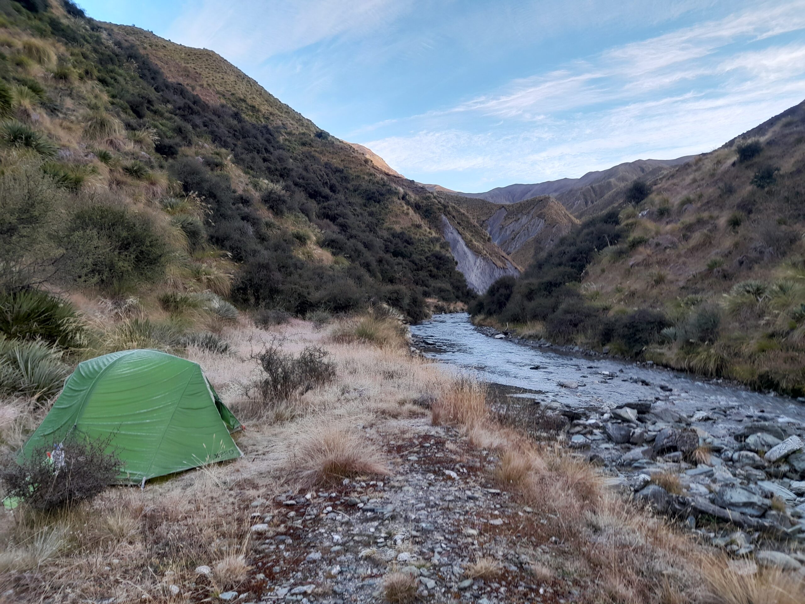 Over the hill to Roses Hut – Day 21.